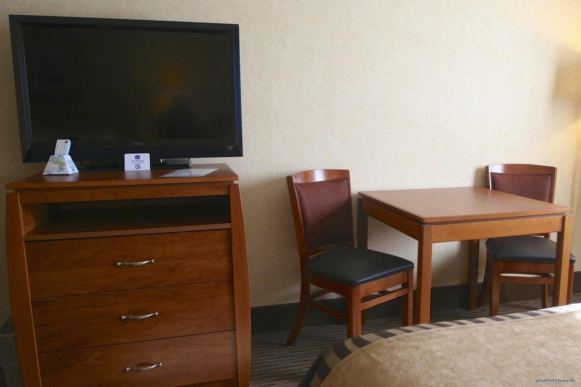 Best Western Vermillion Inn Ngoại thất bức ảnh